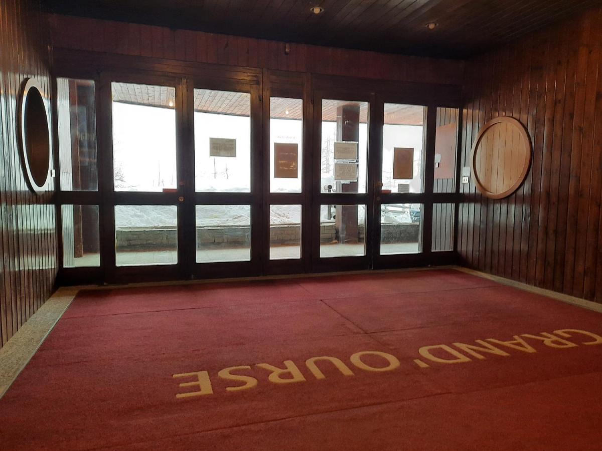 Appartamento Moderno Sulle Piste ブレウイル・チェルヴィナイア エクステリア 写真