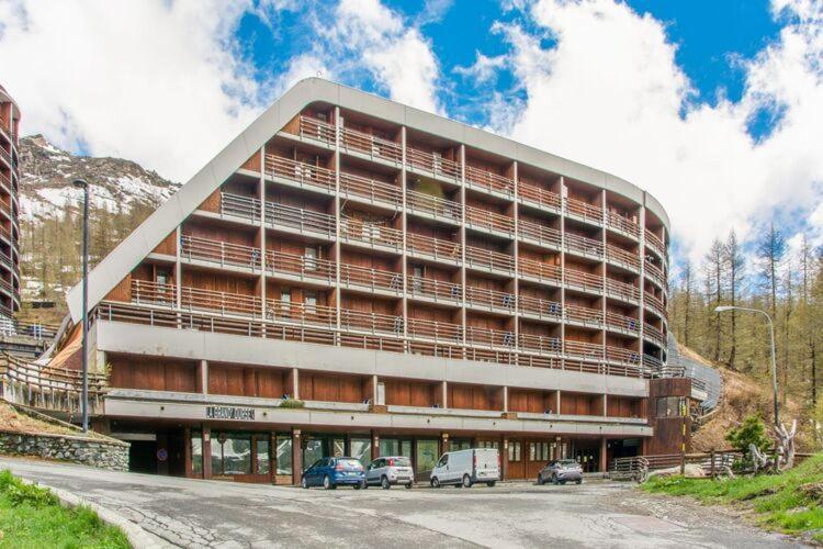 Appartamento Moderno Sulle Piste ブレウイル・チェルヴィナイア エクステリア 写真
